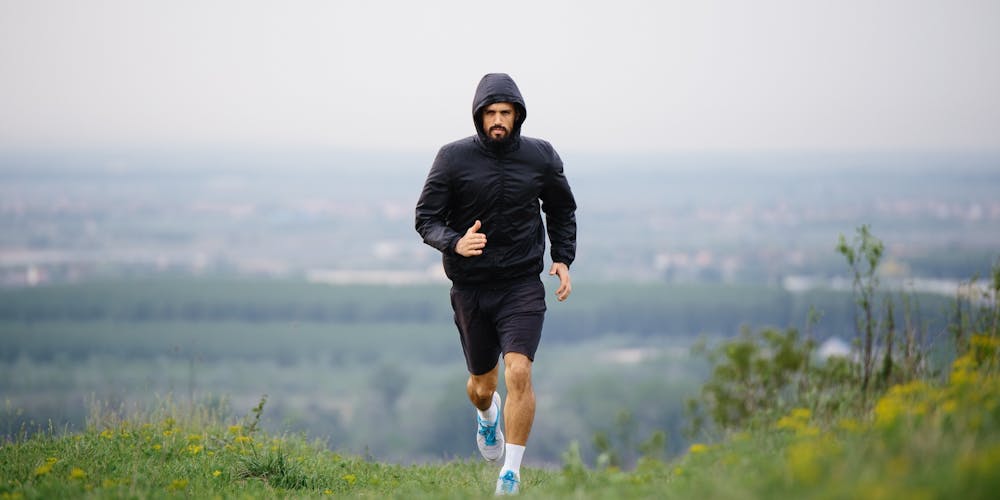 Τρέξιμο στο κρύο: Ποια είναι τα οφέλη του και τι πρέπει να προσέξουμε runbeat.gr